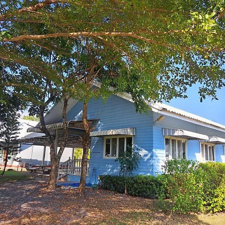 Armthong Resort 나콘나욕 외부 사진
