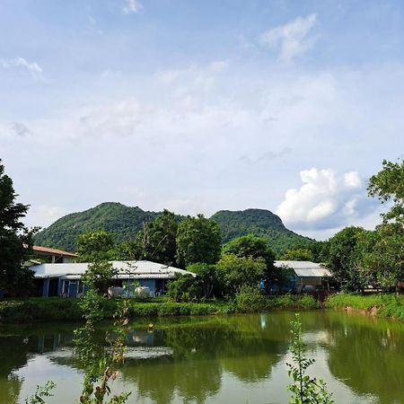 Armthong Resort 나콘나욕 외부 사진