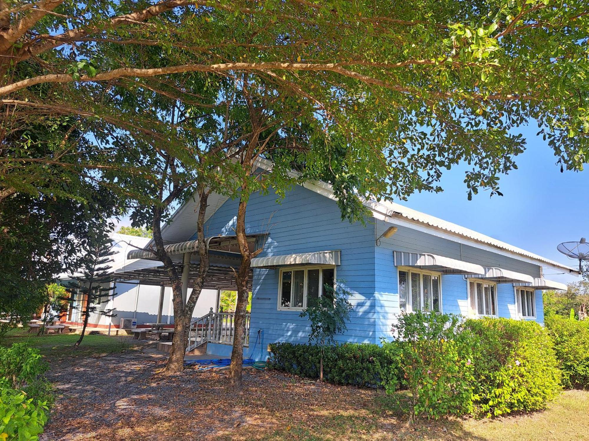 Armthong Resort 나콘나욕 외부 사진